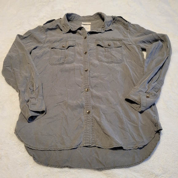 AE Green Buttonup with Floral Embroidery on Back, Women's Size M - Picture 2 of 5